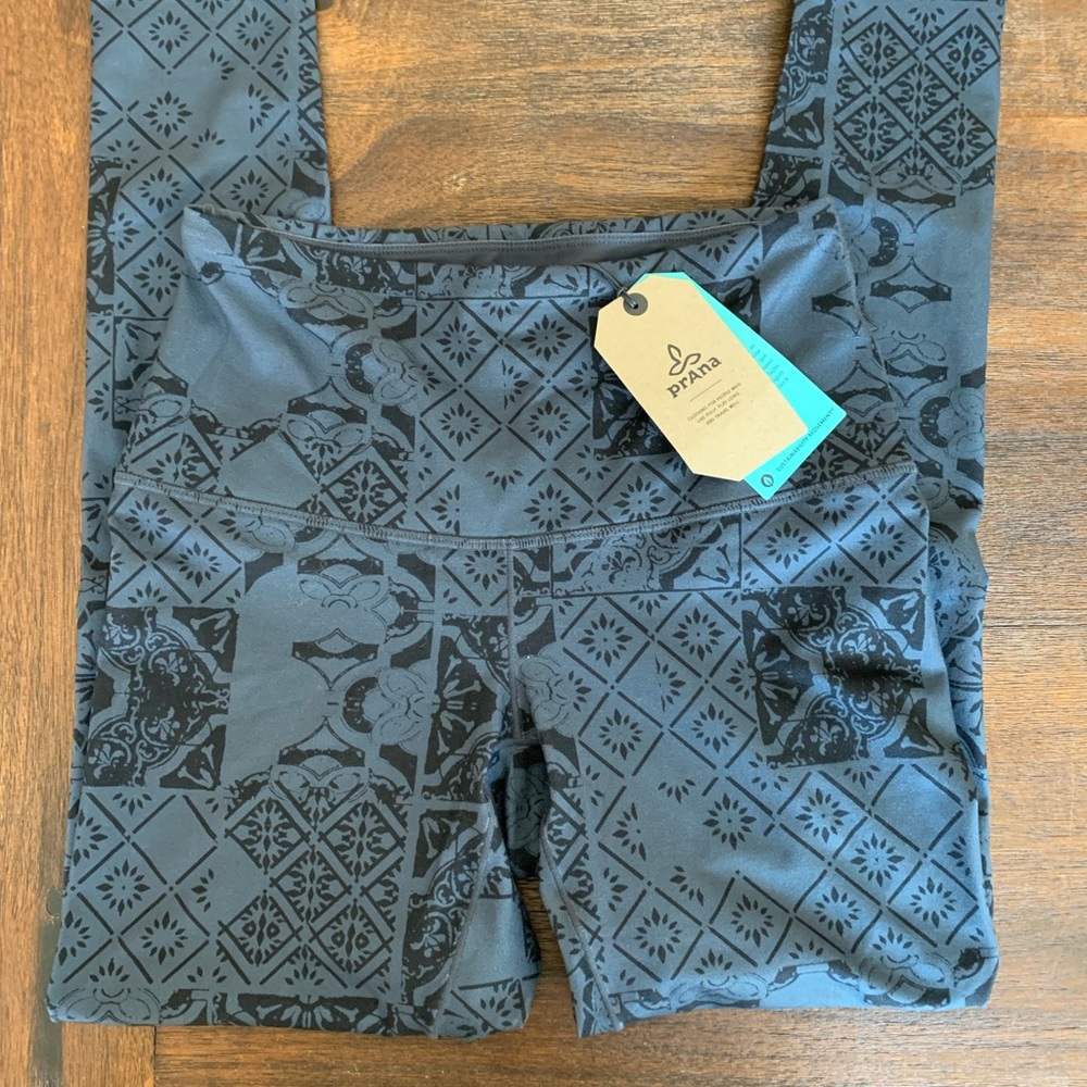 Prana Leggings Blue/Green W/ Tile Pattern Sz S